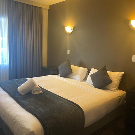 The Astor Hotel Motel Goulburn Phòng bức ảnh