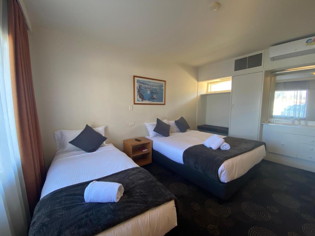 The Astor Hotel Motel Goulburn Ngoại thất bức ảnh