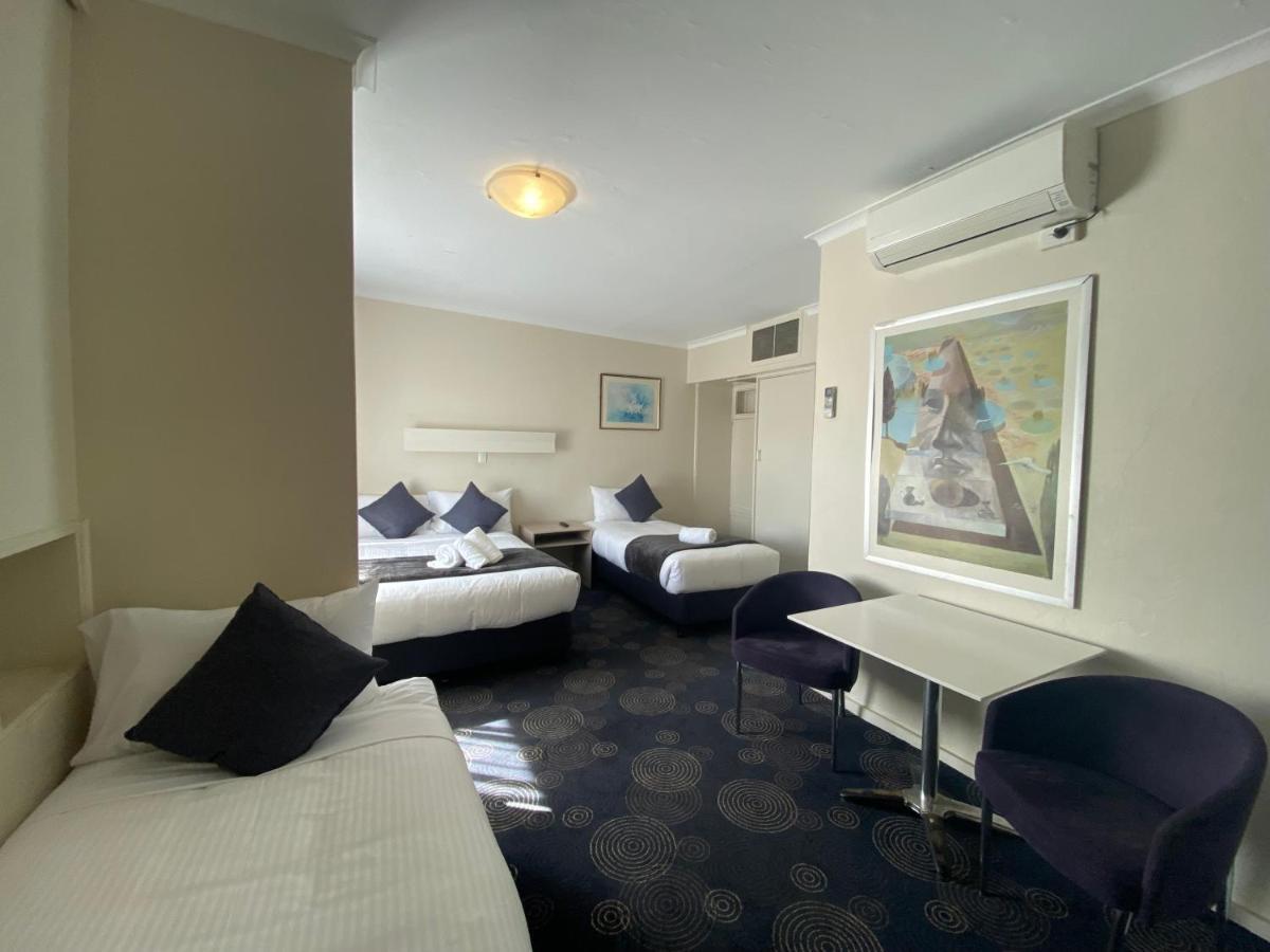 The Astor Hotel Motel Goulburn Ngoại thất bức ảnh