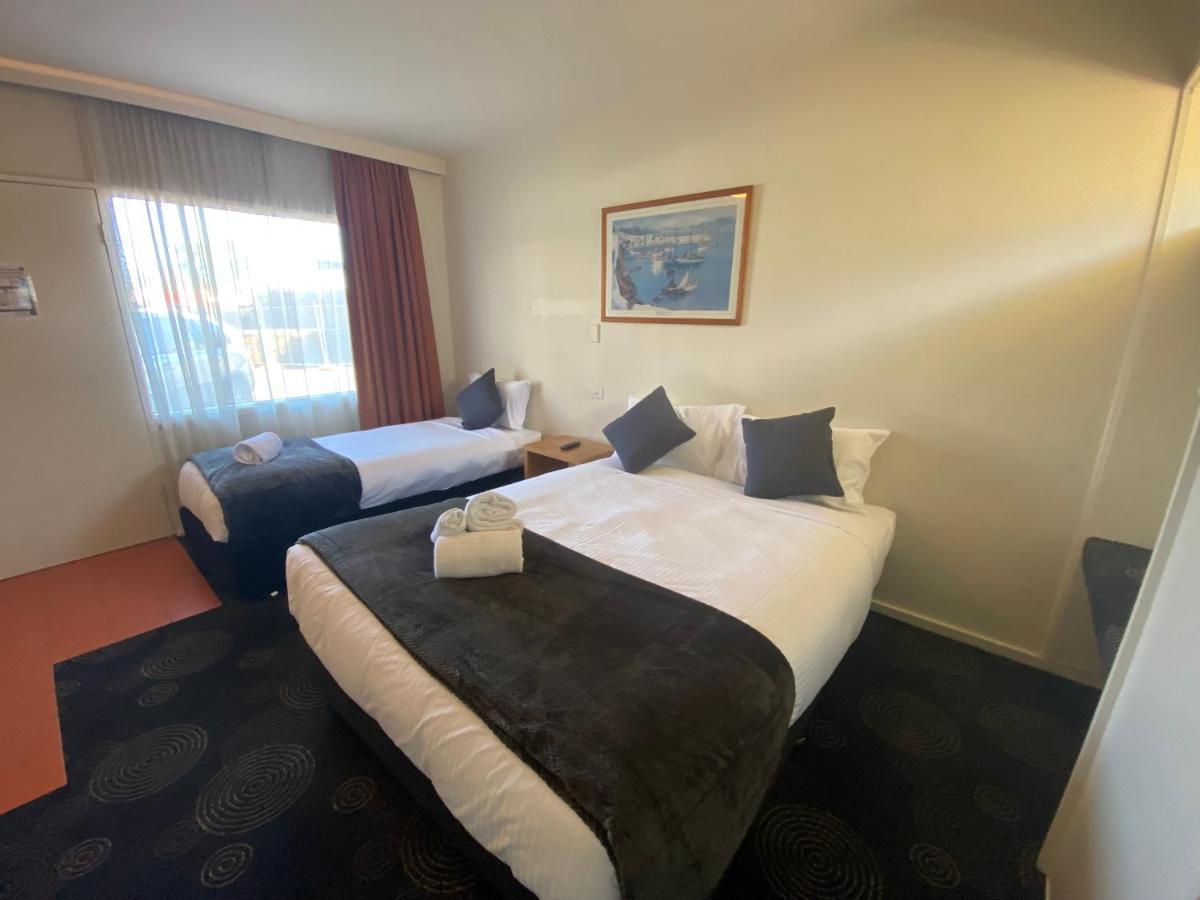 The Astor Hotel Motel Goulburn Ngoại thất bức ảnh