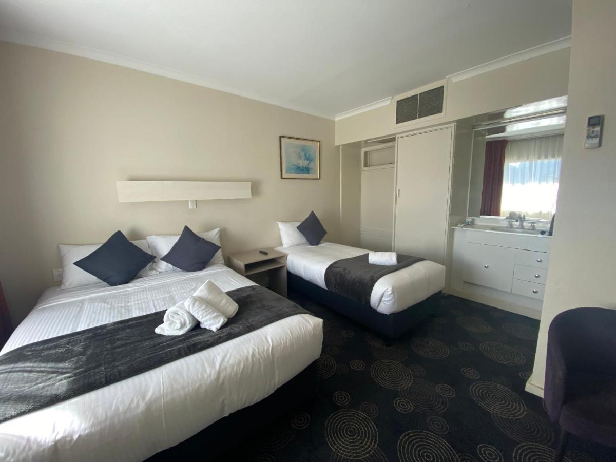 The Astor Hotel Motel Goulburn Ngoại thất bức ảnh