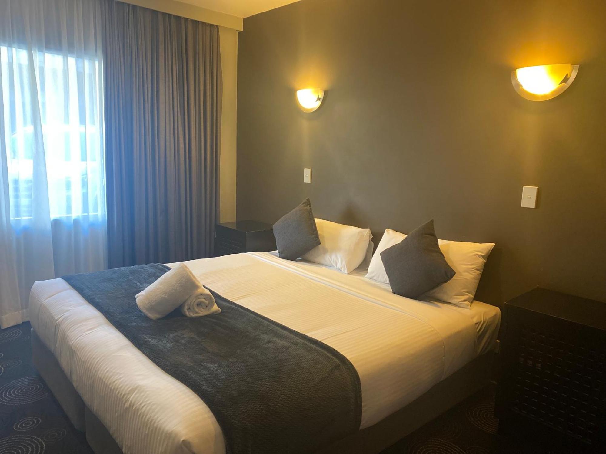The Astor Hotel Motel Goulburn Phòng bức ảnh
